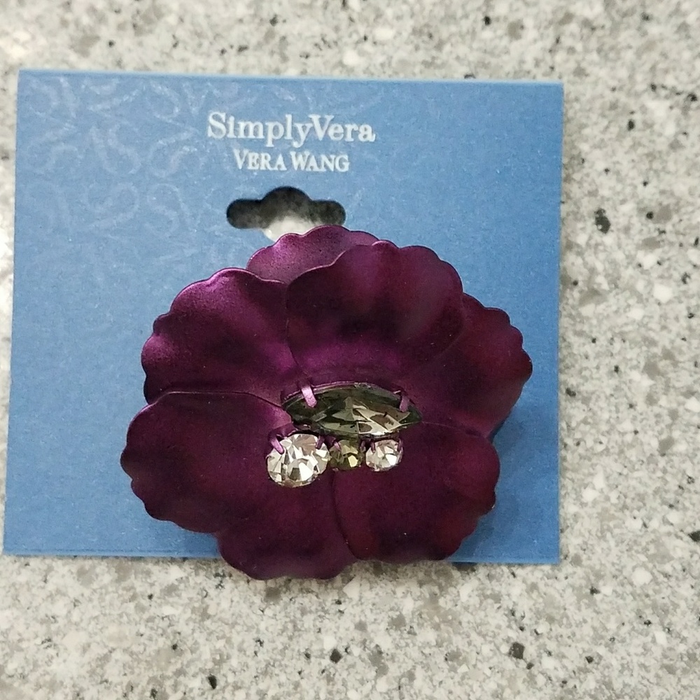 VERA WANG stretch flower ring